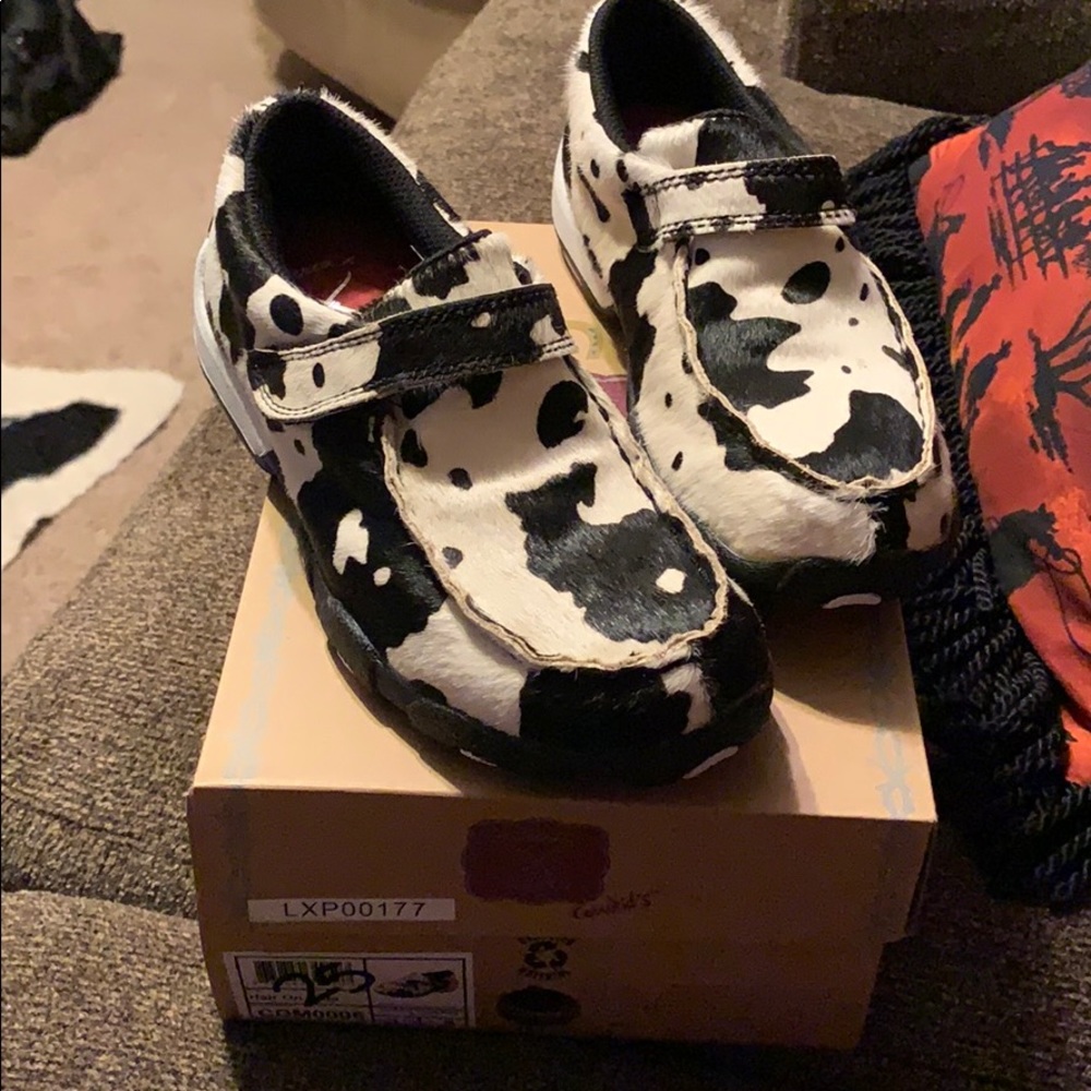 Cow print toddler Moccasins